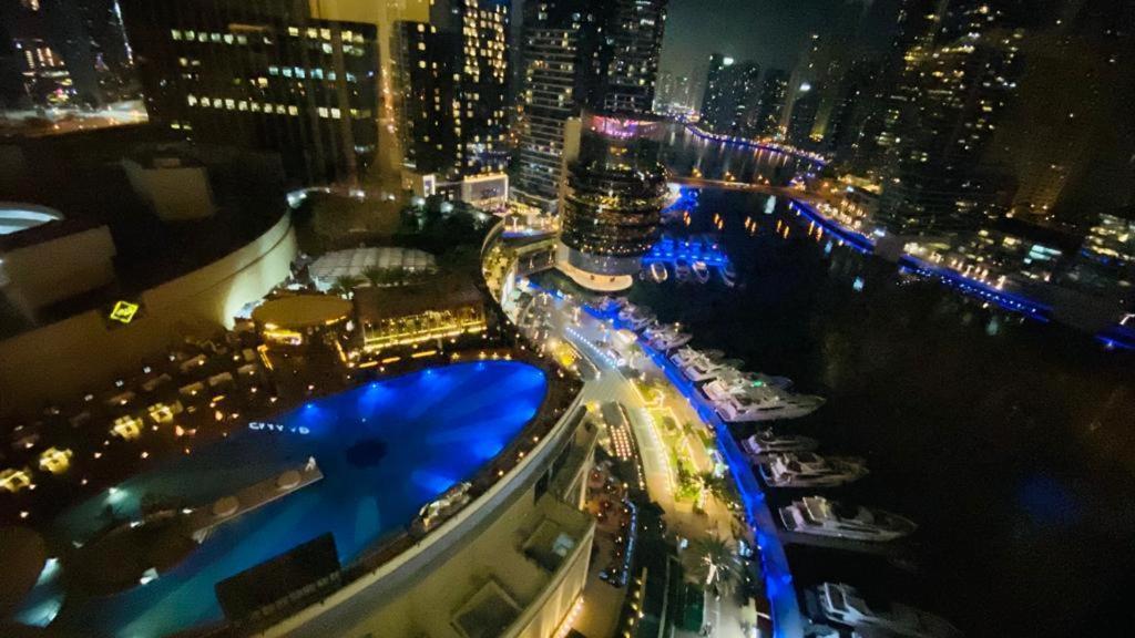 Hotel The Address Dubai Marina Esterno foto